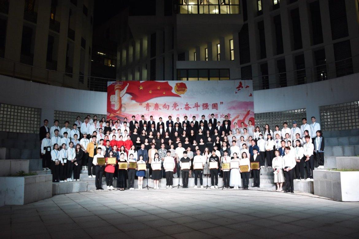 方媛综艺首秀气场强,谈郭富城满脸幸福,自曝靠颜值吃饭